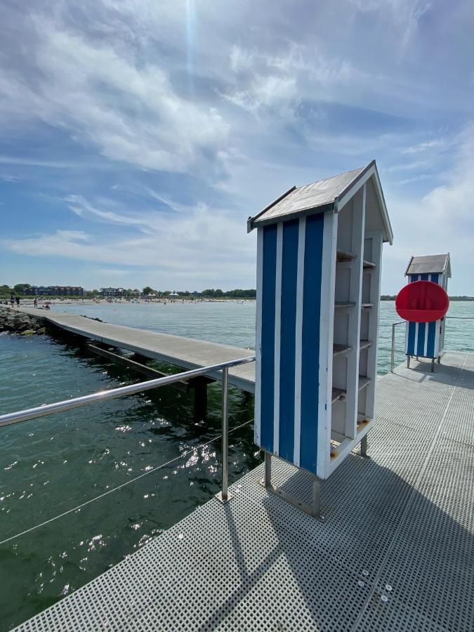 Stylische Ferienwohnung TOP LAGE am Hafen, Strand und Meer Wendtorf Exterior foto
