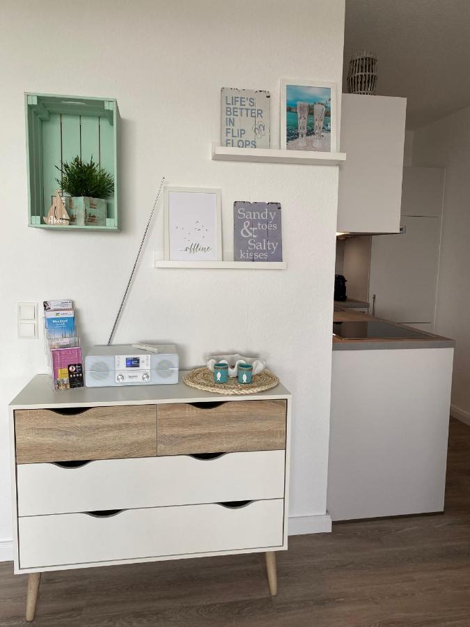Stylische Ferienwohnung TOP LAGE am Hafen, Strand und Meer Wendtorf Exterior foto